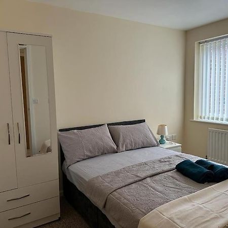 Rooms 7 Minutes From Etihad Manchester Kültér fotó