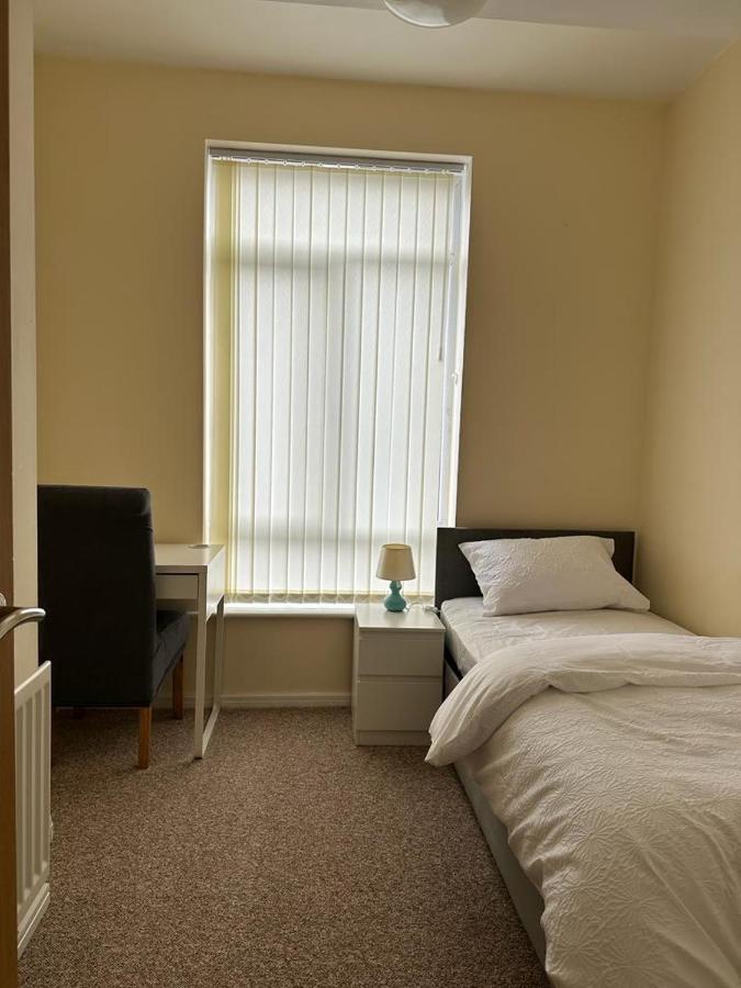 Rooms 7 Minutes From Etihad Manchester Kültér fotó